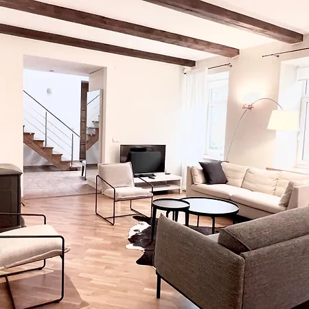 & - Town Hall Apartment Vilnius