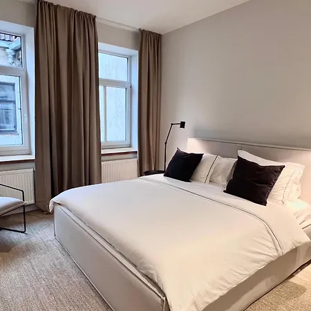 & - Town Hall Apartment *