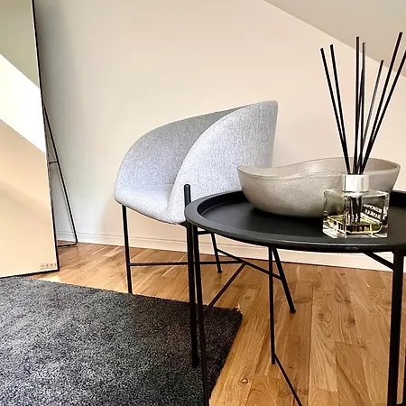 & - Town Hall Apartamento