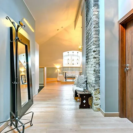 Lägenhet & - Town Hall