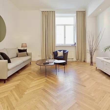 & - Town Hall Apartment Vilnius