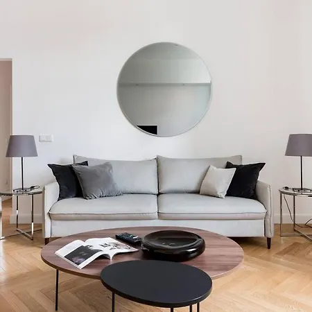 & - Town Hall Apartment