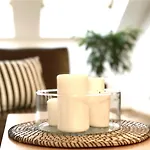 Apartment & - Town Hall *