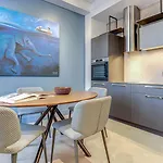 & - Town Hall Apartment *