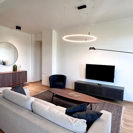 Apartament & - Town Hall *