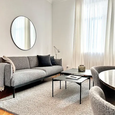 Apartament & - Town Hall
