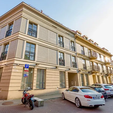 & - Town Hall Вильнюс