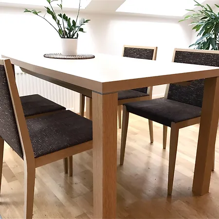 & - Town Hall Апартаменты