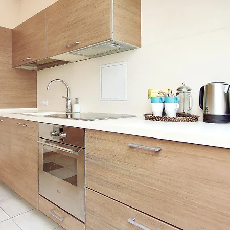 Апартаменты & - Town Hall